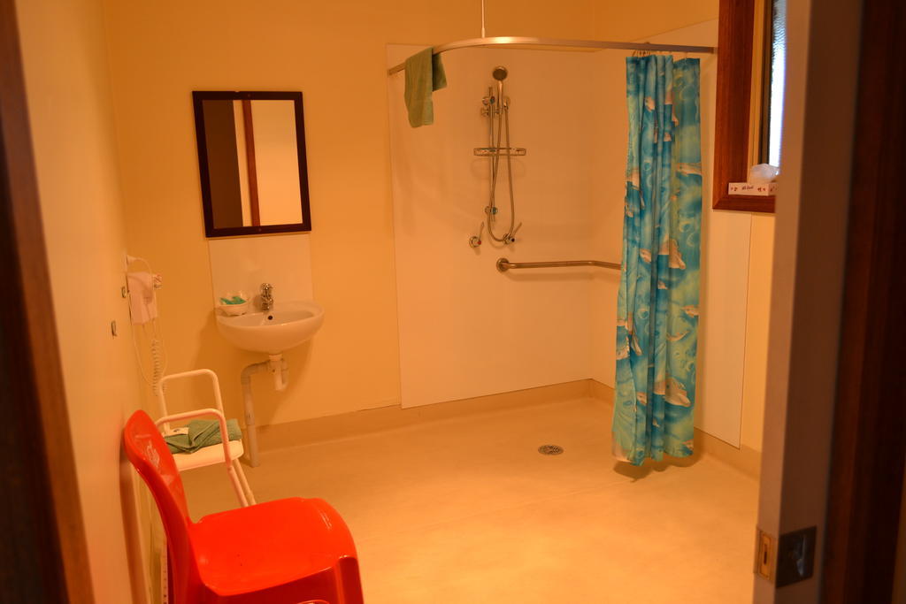 All Inn Strahan Holiday Units Room photo
