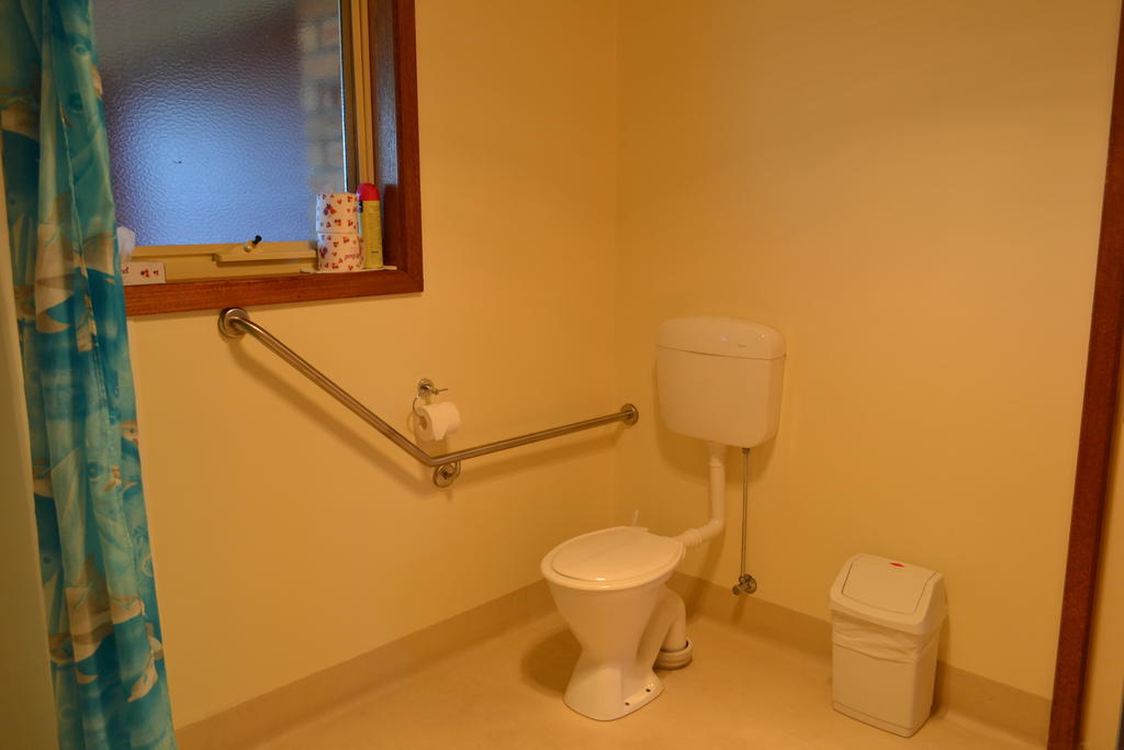 All Inn Strahan Holiday Units Room photo